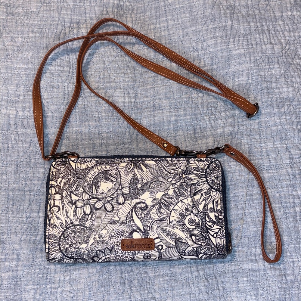 Sakroots Coated Canvas Smartphone Wristlet/Crossbody Bag - Picture 3 of 8